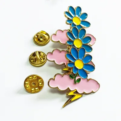 Wholesale Alloy Flower Brooches with Eco-friendly Plating and Customized Color for Women's Dresses and Suits