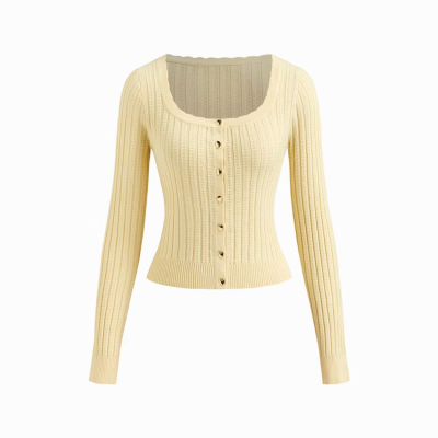KNIT U-NECKLINE LETTUCE TRIM METAL DETAIL CARDIGAN