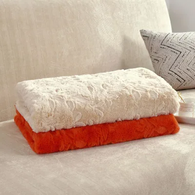 FY Latest Design King Size Luxury Gift Machine Washable Hair Red Beige Leaf Brushed PV Velvet Blanket