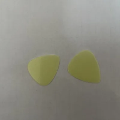 Wholesale Custom Logo Universal Electric Bass Guitar Picks High Quality 0.46mm Luminous Picks