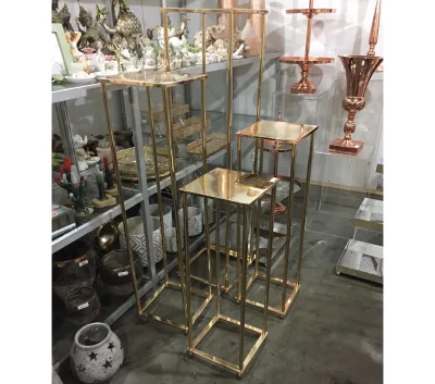 Glamorous Tall Gold Metal Elegant Display Plinth Centerpiece Stand