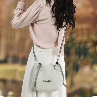Camera Bag with Shoulder Strap Impact-Resistant Protective Sleeve & Drawstring Closure for DSLR Lenses