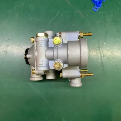 OE 9730025210 Truck Parts Trailer Control Valve 9730025220 9730025017 9730025200 for Mercedes Benz Actros Atego