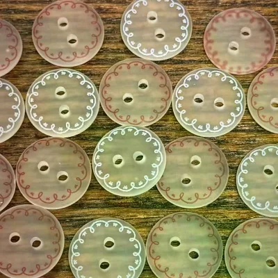 Laciness Lace Resin Buttons 15mm Matte Frosted clear White 2-Holes Flatback Polished Washable Embossed Logo for Shirt Sweater