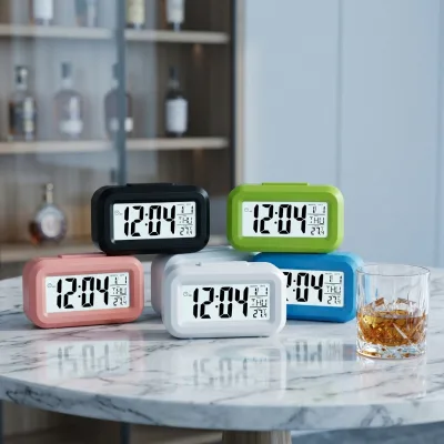 Mini Multifunctional Digital Clock Made of ABS Material, Children's LED Display Temperature, Date, Year, and Month, Battery