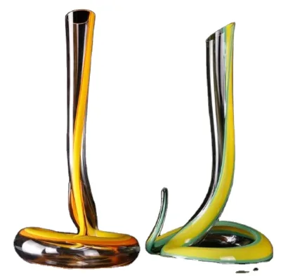 Creative Special-shaped Crystalglass Serpentine Luxury Wine Decanter Colorful