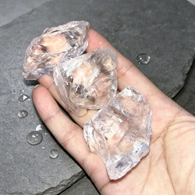 Wholesale High Transparent White Crystal Natural Clear Quartz Rough Stones for Meditation Home Decor