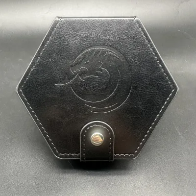 Wholesale Ready Stock PU Leather Hexagon Dice Organizer Box-Durable Compact Portable Case for DND Tabletop Gaming Accessories