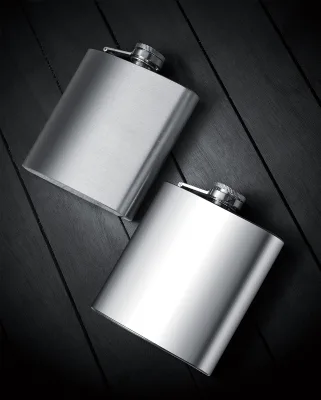 China Supplier Custom Design 304 Stainless Steel Hip Flask Polished Whisky Outdoor Alcohol Flask