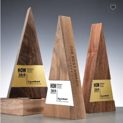 Customized Crystal Triangle Handmade Solid Walnut Wooden Award Plaques for Business