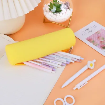 Factory Customized Large Capacity Silicone Pen Pencil Case Waterproof Pencil Bag Lightweight & Portable Cute Pencil Pouch