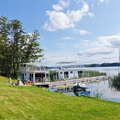 Expandable Modular Container Floating Houseboat Luxury Prefabricated Villa Hotel With Bedroom Kitchen Bathroom and Living Room