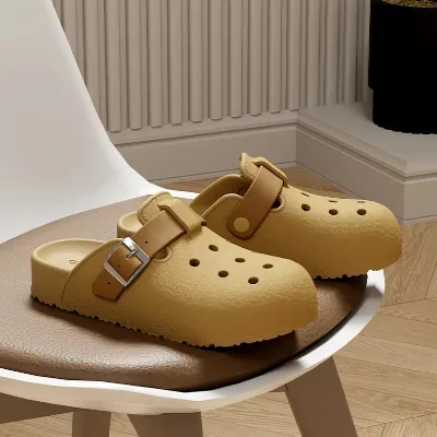 Wholesale Textured EVA Clogs With Adjustable Buckle Strap Waterproof Non Slip Garden Nurse Chef Beach Home Slippers Unisex