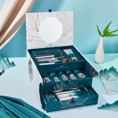 Makeup Set Gift Box Valentine's Day Pink 20-Piece