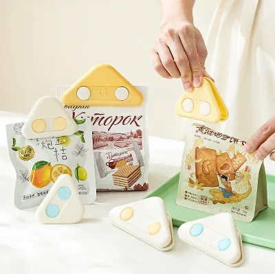 Cute Triangle Magnetic Sealing Clip Snack Seasoning Sealing Clip Moisture-proof Sealing Clip Dormitory Snack Clip