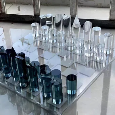 Custom Luxury Colorful Lucite Crystal International Chess Pieces Games Custom Acrylic Chess Set