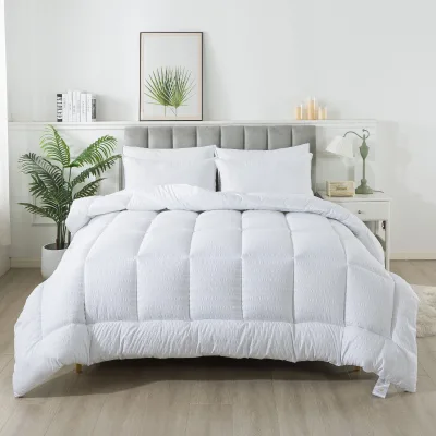 White Hotel Soft Microfiber Seersucker Comforter Polyester Fluffy Quilt