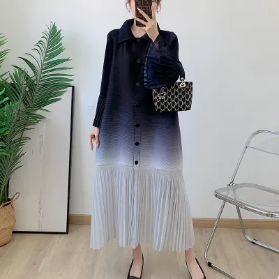 Spring 2025 new pleated lapel design fashionable printed women's dress loose single breasted gradient color dresses