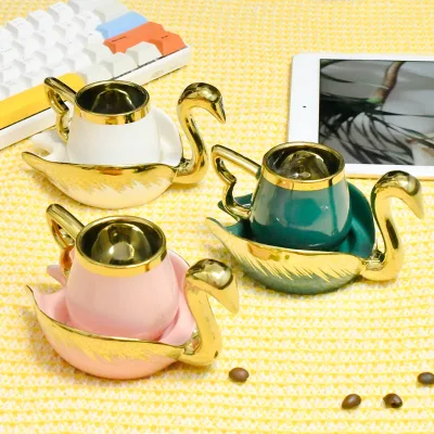 Custom Ceramic Swan Shaped Saucer Handle Coffee Cups and Saucer With Gold Rim Set