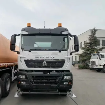 HOWO TX 6x4 High-power Water Sprinkler Truck, Equipped with ABS, Extended Flat-top Cab.