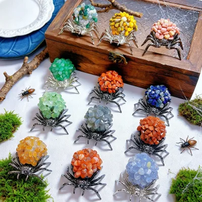 Wholesale Crystal Chips Spider Ornament Multi Material Hand Made Crystal Crafts for Home Decoration