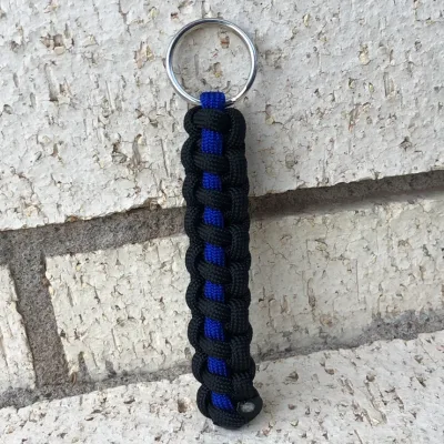 2026 Thin Blue Line Luxury Paracord Keychain Lanyard Customized Color Folding Comfortable Design Outdoor Camping Carabiner