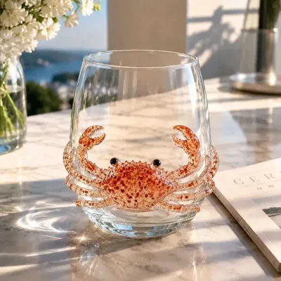 High Borosilicate Modern Minimalist Egg Shaped Crystal Whisky Cup with Crab Animal Design for Bar Drinkware Gift