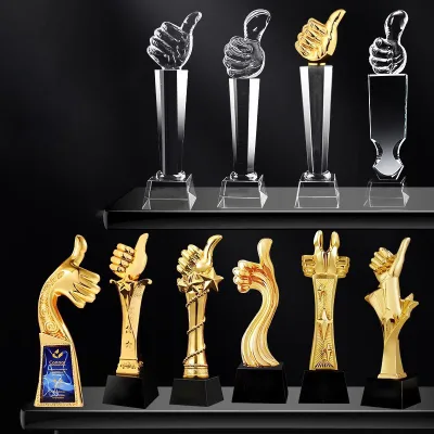 Custom Eco-friendly Ball-Shaped Crystal Trophy Medal with TV Movie Character Theme Polished Technique Back School Souvenir