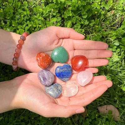 Heart Crystals Stones Healing Crystal Palm Natural Polished Love Carved Worry Stones Bulk Rocks Gem Natural Crystal Stone