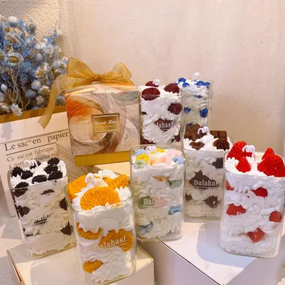 Home Decoration New Design Ice Cream Style Scented Candle Strawberry and Chocolate Candle with Glass Jar