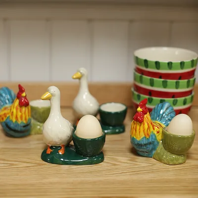 Custom Kitchen Baking Accessories Egg Portable Cup Holder Lovely Animal Shaped Ceramic Egg Cup Egg Holder