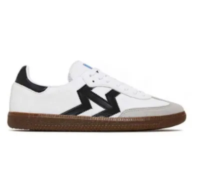 Unisex Casual Sports Sneaker High Quality Genuine Leather Original Designers Gum Tennis Shoes in White Black for Walking
