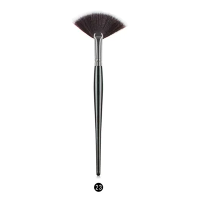 Small Fluffy Fan Brush for Facials Make up Fan Brush Synthetic Hair Super Soft Mascara Make up Products Small Highlight Tool