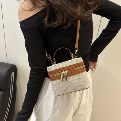 YY0026 High Quality PU Bag for Women Small Crossbody Tote Letter Decoration Custom Style Portable Stylish for Autumn