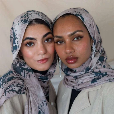 2025 Best Seller Customizable Luxury Modal-Cotton Blend Hijab Watercolor Floral Design Ethnic Bandana