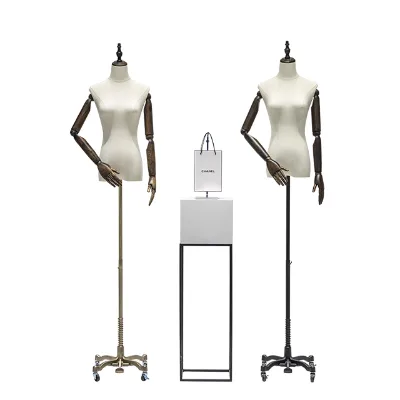 Wheel Female Mannequins With Flexible Arms Boutique Female Vintage Mannequin Stand on Wheel