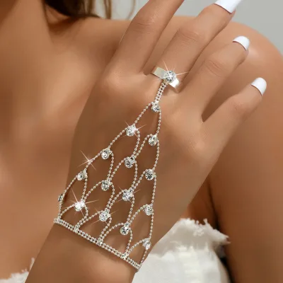 Light Luxury Fashion Alloy Crystal Bracelet Bohemian Rhinestone Women's Bracelet Chain with Full Ring Design for Party Jewelry