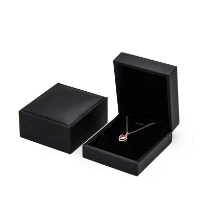 Ready Stock Black Leather Plain PU Boxes Handmade Vintage Jewelry Necklace Gift Packaging Good Price and Cheap