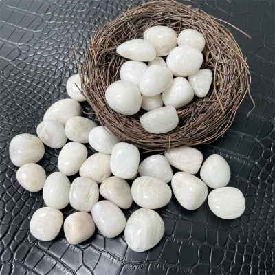 Meditation Crystals Moonstone Tumbled Stones Polished Pocket Healing Gemstones with Feng Shui Style for Charm Gifts and Craft