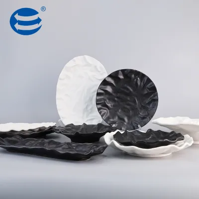 Ceramic Vitrified Porcelain Cloth Wrinkle Texture Minimalist 6-Piece Dinnerware Set Irregular Ruffled Edge Matte Black White