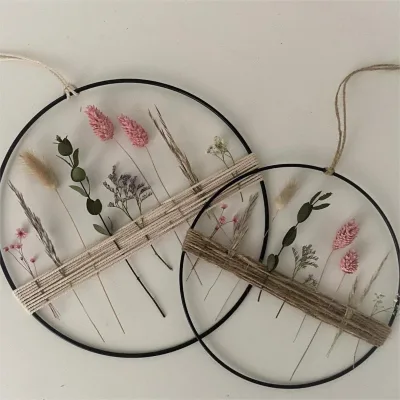Handmade Crafts Black Metal Ring Dried Flower Wreath for Home Wedding Decoration