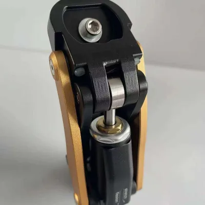 TJ-PM005 Durable Steel Aluminium Four-Link Pneumatic Knee Joint Prosthetic Foot for Rehabilitation Walking and Stability Support