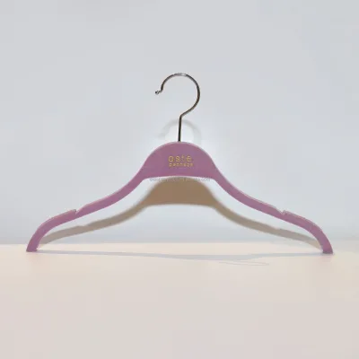 Plastic Clothing Display Non-Slip Hangers with Plating Hooks Customizable Logo for Wardrobe Closet & Laundry Room Organization