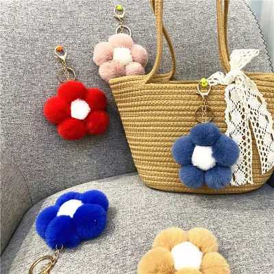 Zinc Alloy Floral Keychain Soft Fluffy Lightweight Durable Stylish Cute Bag Charm for Wedding Birthday Graduation Holiday