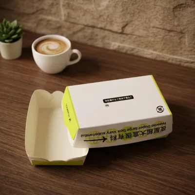 Green Waterproof Recycled Kraft Disposable Commercial Food Serving Trays for Snack Salad Cake Pizza Hot Dog Boat