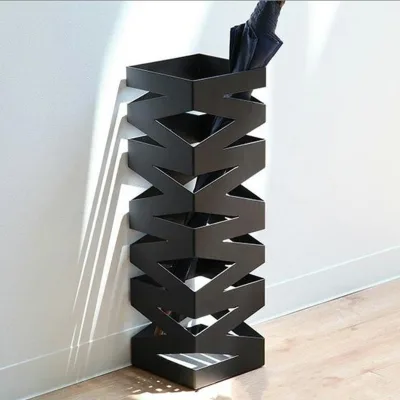 Modern High Quality Free Standing Black Metal Umbrella Stand for Sales