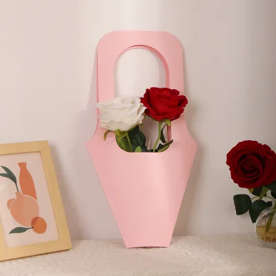 Pink Biodegradable Flower Packaging Bag Cardboard Gift Paper Carrier Bags for Flowers