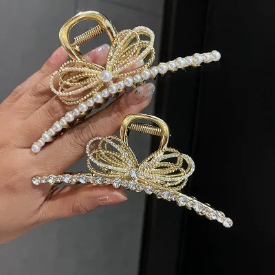 Wholesale Trendy Large Alloy Hair Clips Accessories Pearl Wavy Bow Metal Big Hair Claws for Thick Hair