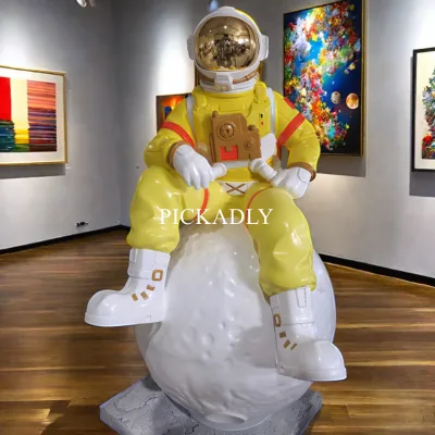 Custom Interior Decoration Large Folk Art Resin Astronaut Seat Sculpture for Sale