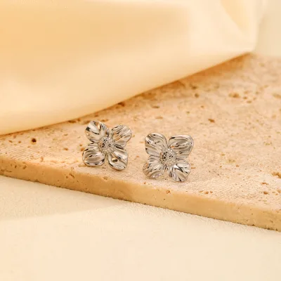 Personalized Flower Shaped Stud Earrings for Women, Versatile Titanium Steel Plated 18K Gold Earrings